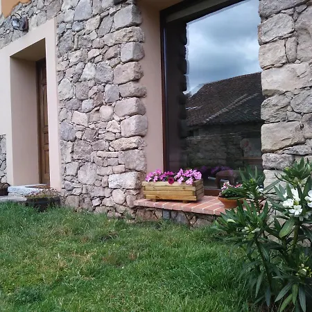 La Salceda Holiday home