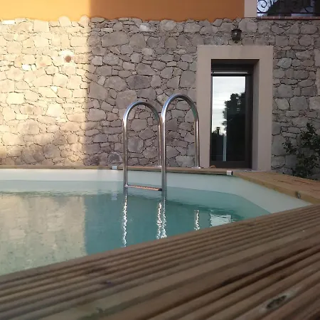 La Salceda Holiday home